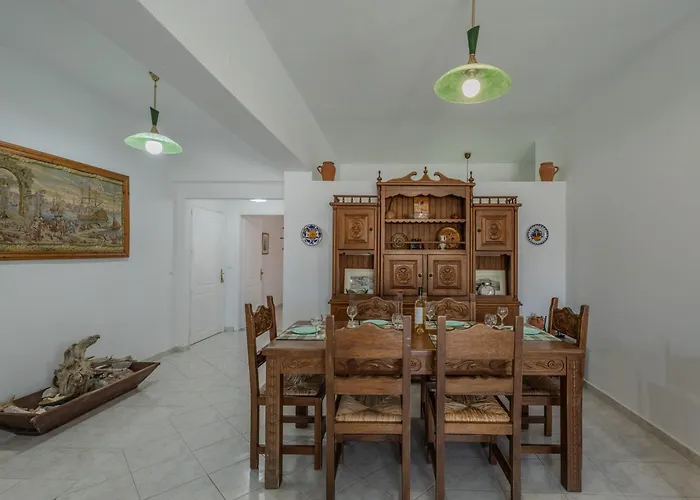 Stegna Rea Seaside Lägenhet *